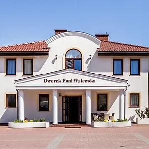3* Värdshus Dworek Pani Walewska